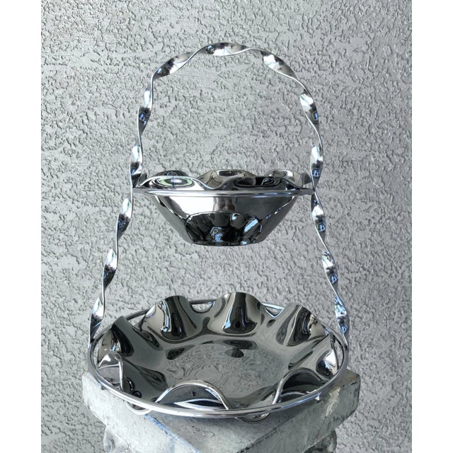 Mid 20th-Century Silver-Tone Mirrored Glass 2-Tier Fluted Serving Tray Set – 3-Pieces For Sale - Image 13 of 13
