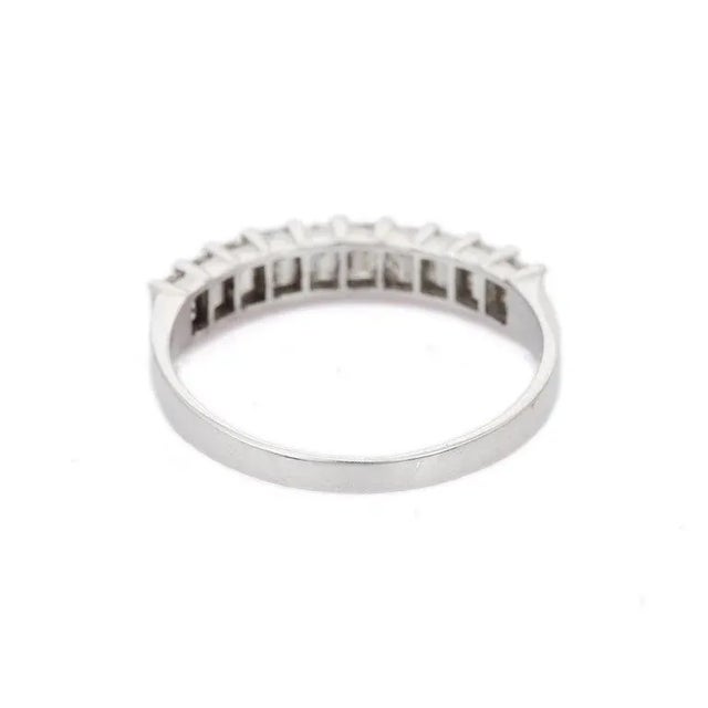French Modern Style Diamond With Claws 18k Gold Wedding Band Size 7 For Sale - Image 10 of 16