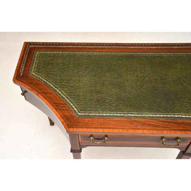 Early 20th Century Antique Edwardian Writing Table with Leather Top, 1900s For Sale - Image 5 of 11