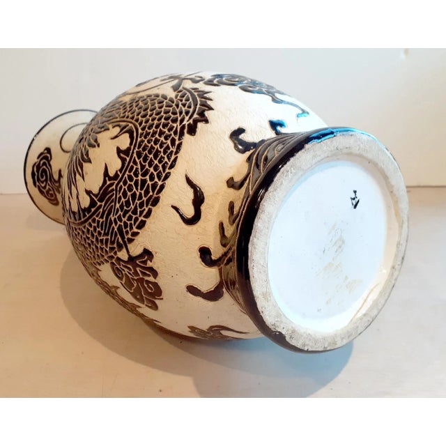 Black Mid Century Chinese Porcelain Fahua Dragon Vase For Sale - Image 8 of 9