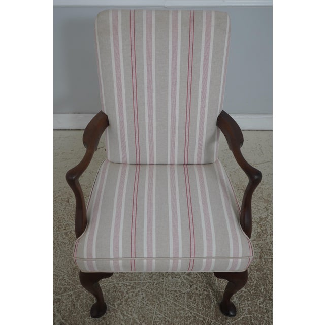 Age: Approx. 40 Years Old Details: Mahogany High Quality Construction Queen Anne legs & pad feet Curved Arms Overall Well...
