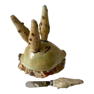 French Cheese Spreader in the Shape of a Shell with Four Knives