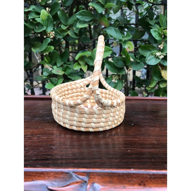 Vintage Handmade Charleston Gullah Sweetgrass Basket Chairish