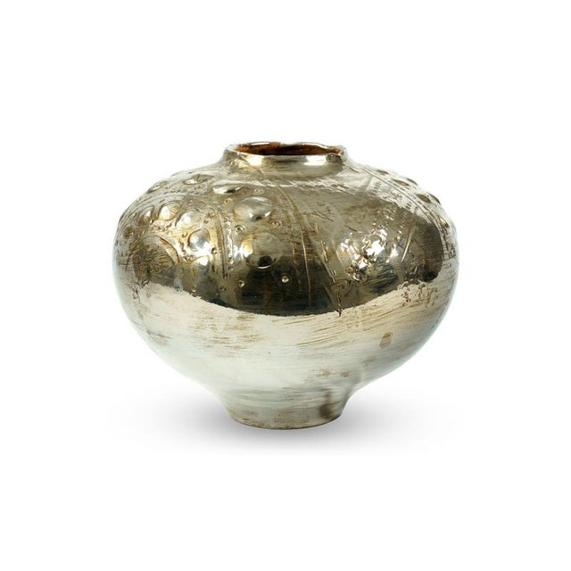 Contemporary Platinum Luster Elia Vase by Deblona For Sale - Image 3 of 9