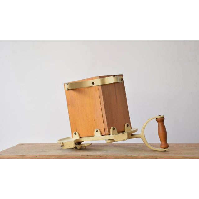 Mid-Century Danish Beige and Gold Bread Slicer by Ove Larsen for Raadvad, 1950s For Sale - Image 6 of 9