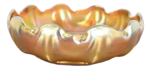 Louis Comfort Tiffany Favrile Iridescent Art Glass Scalloped Bowl