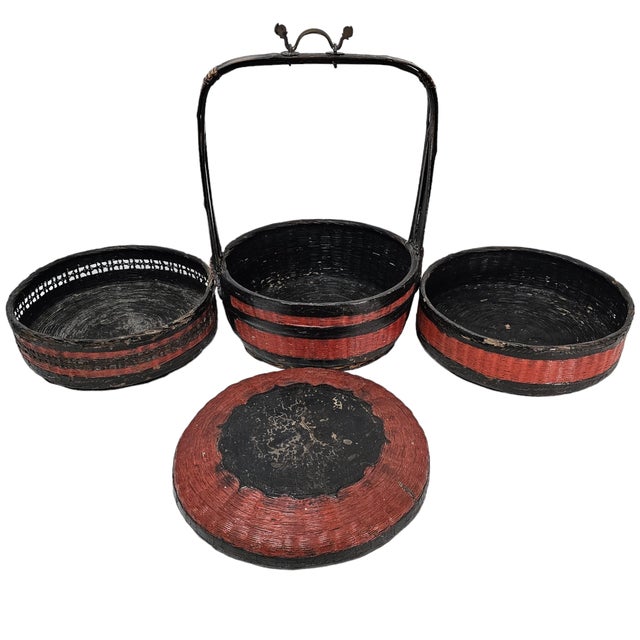 Chinoiserie Chinese Red and Black Lacquer Wedding Basket With Handle, Mid-20th Century For Sale - Image 3 of 16