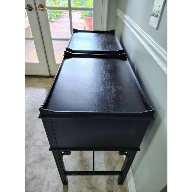 Chippendale A Pair of Chippendale Nightstands by Thomas O'Brien for Hickory Chair For Sale - Image 3 of 12