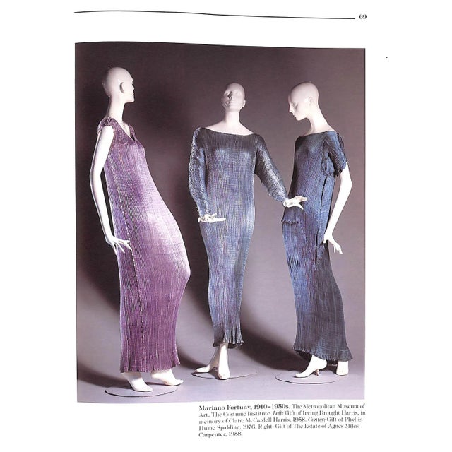 "Who's Who in Fashion" 1988 Stegemeyer, Anne For Sale In New York - Image 6 of 11