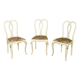 Venetian Cream Lacquered and Gilt Walnut Chairs with Floral Upholstery attributed to Testolini e Salviati for Testolini & Salviati, 1930s, Set of 3 For Sale