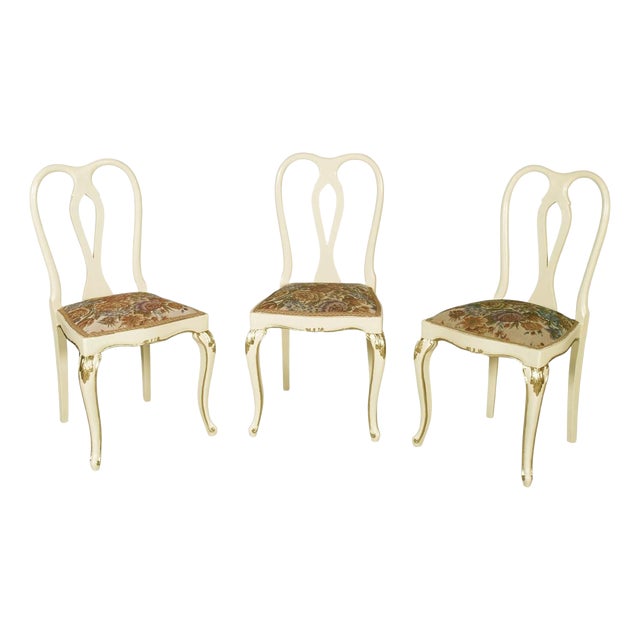 Venetian Cream Lacquered and Gilt Walnut Chairs with Floral Upholstery attributed to Testolini e Salviati for Testolini & Salviati, 1930s, Set of 3 For Sale