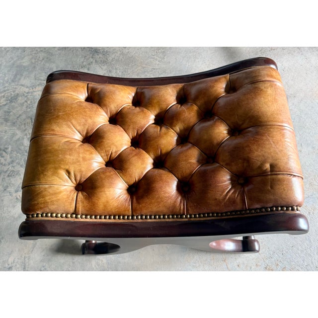 Art Deco Cora 1920 English Mahogany Chesterfield Leather Stool For Sale - Image 3 of 11