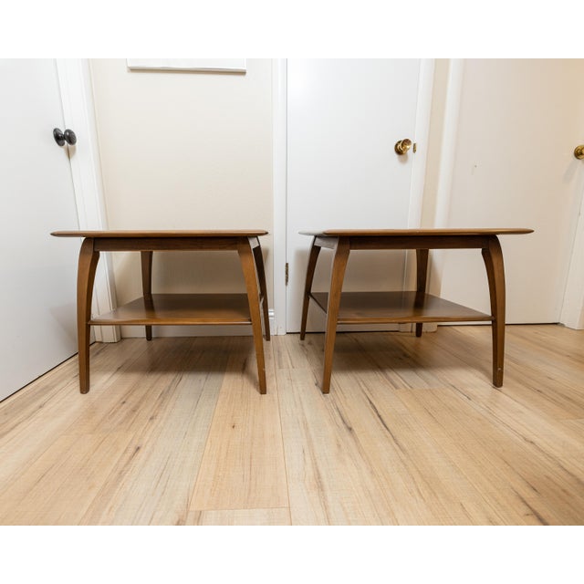 Heywood-Wakefield 1950s Heywood-Wakefield M 1503 Side Tables in Havana Finish - A Pair For Sale - Image 4 of 11