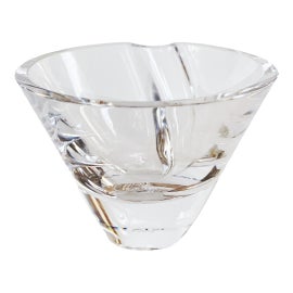 Example of Goran and Ann Warff Decorative Bowls