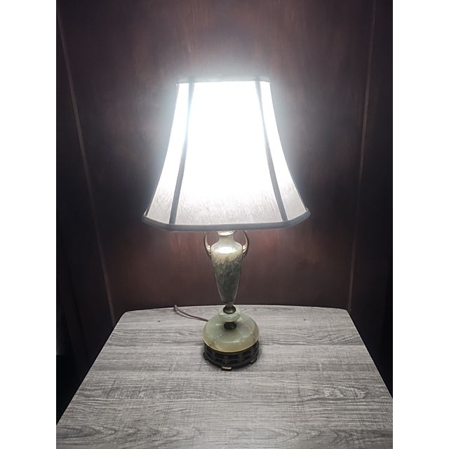 Vintage Green Onyx Marble Urn Trophy Brass Table Lamp Art Deco Nouveau Heavy For Sale In Minneapolis - Image 6 of 11