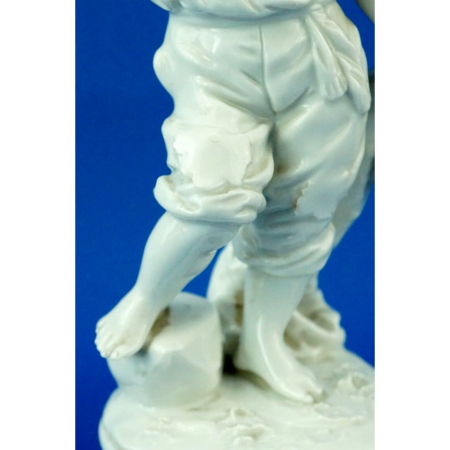 Antique young fisherman figurine in white porcelain from Ginori Doccia, early 19th For Sale - Image 18 of 18