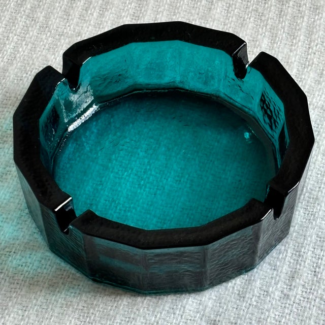 1960s Mid-Century Modern Pebbled Glass Teal Ashtray For Sale - Image 4 of 9