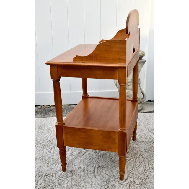 Brown Lexington Cherry Table Americana Style Vintage Stand Pull Out Drawer For Sale - Image 8 of 12
