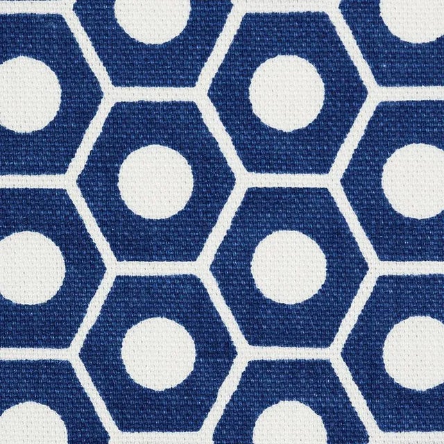 This mod, small-scale octagonal print is a versatile design and a groovy companion to the large statement patterns in the...