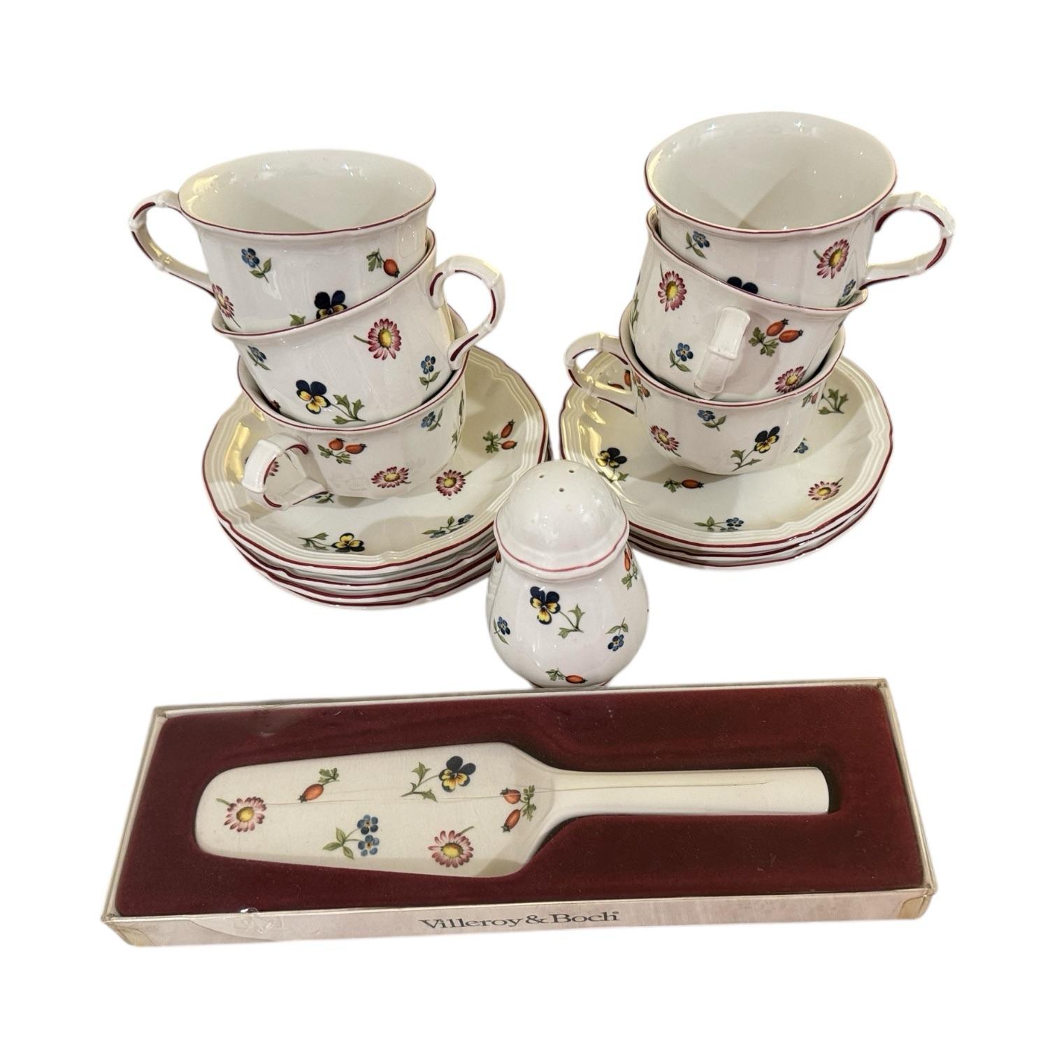 1980s Villeroy & Boch Petite Fleur Tea Cups & Pie Server Set