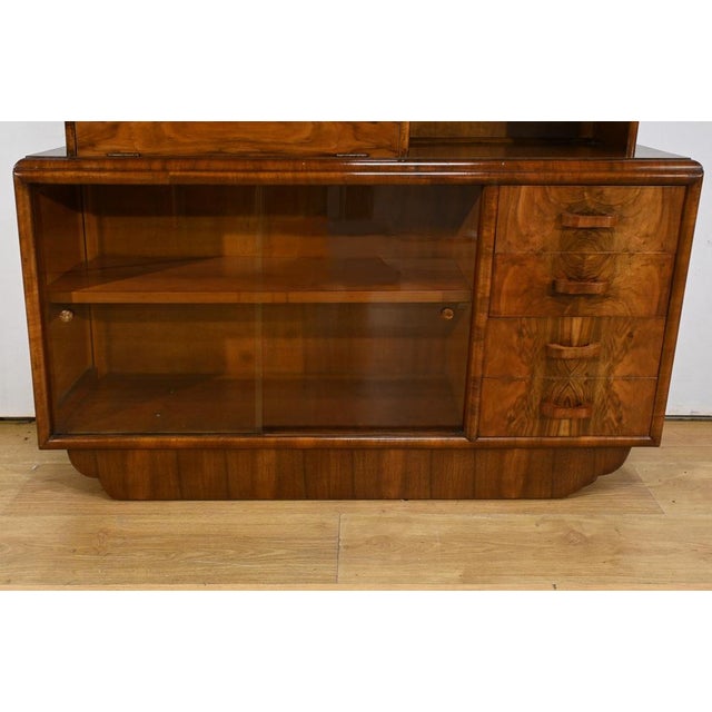 Tan Art Deco Rurka Glass Furniture in Burl Walnut, 1940 For Sale - Image 8 of 18
