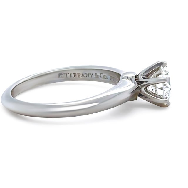 Contemporary Tiffany & Co Platinum Diamond Engagement Ring 0.85ct, Size 5.25 For Sale - Image 3 of 12