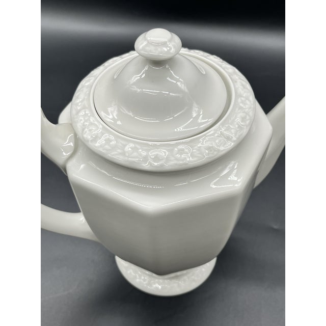 Maria White Porcelain Coffee Service from Rosenthal, 1940s, Set of 27 For Sale - Image 17 of 18