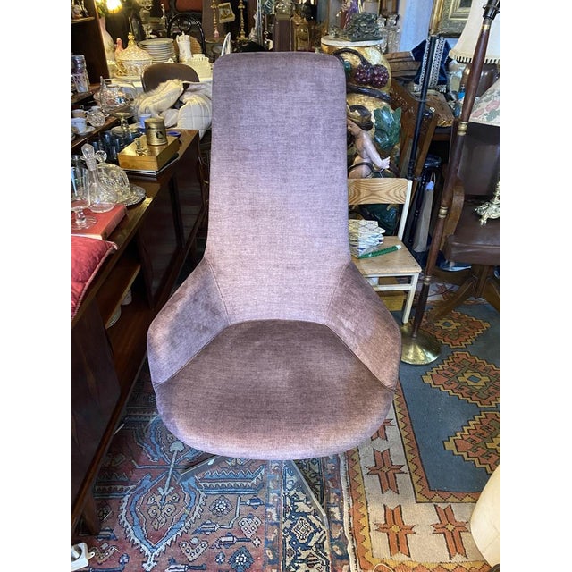 Set of Space Age Swivel Chairs For Sale - Image 3 of 9