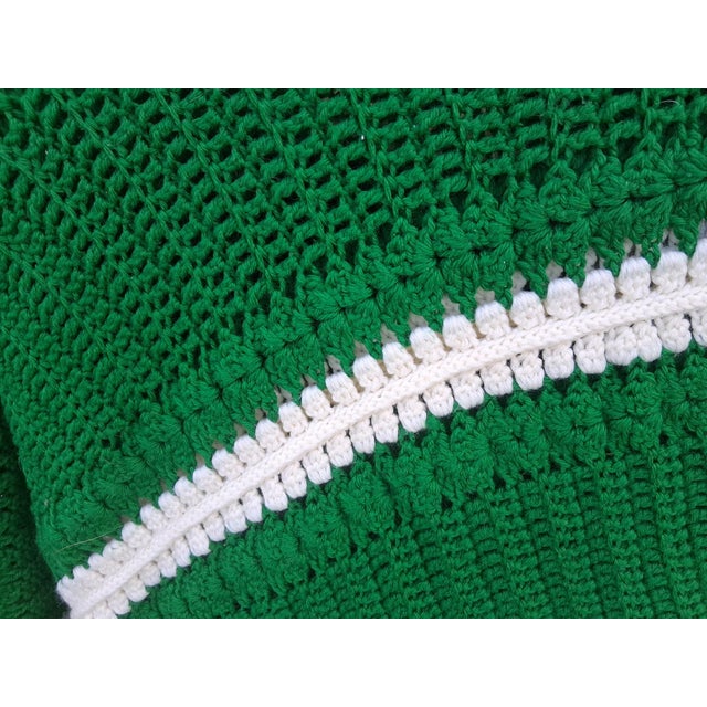 1960s 1960's Hand Knit Green/ White Blanket- Very Clean For Sale - Image 5 of 12