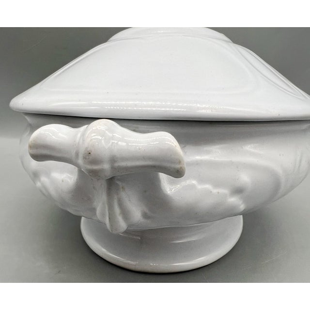 Late 19th Century 19th Century English J. Edwards White Ironstone Covered Tureen St. Louis Shape – Victorian / English Country For Sale - Image 5 of 13