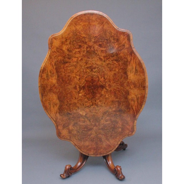 Walnut Centre Table by Edwards & Roberts, 1860s For Sale - Image 13 of 14