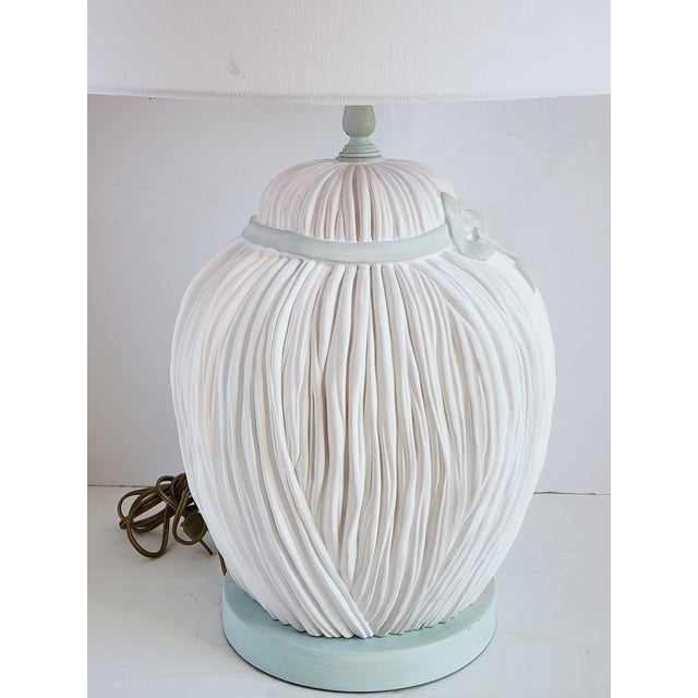 Mint Vintage Palm Beach Style Ribbon & Bow Motif Plaster Table Lamp For Sale - Image 8 of 15