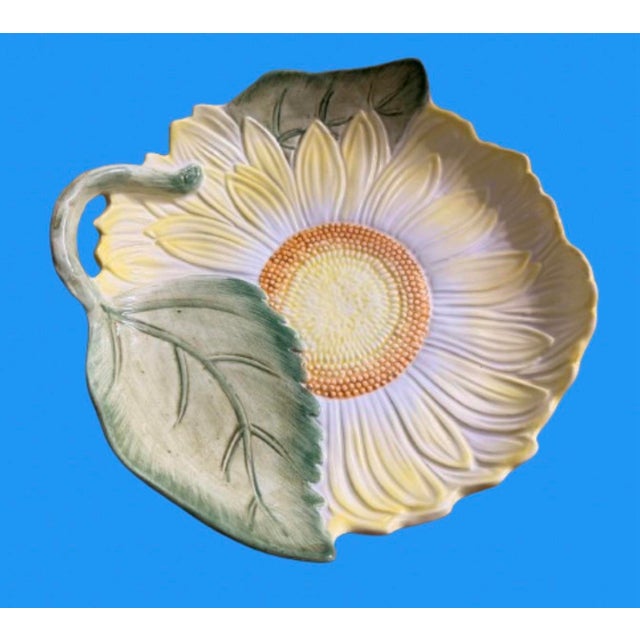 Mid 20th Century Vintage Tiffany & Co. Majolica Ceramic Flower Shaped Dish in the Style of Mottahedeh Made in Italy Signed For Sale - Image 5 of 9