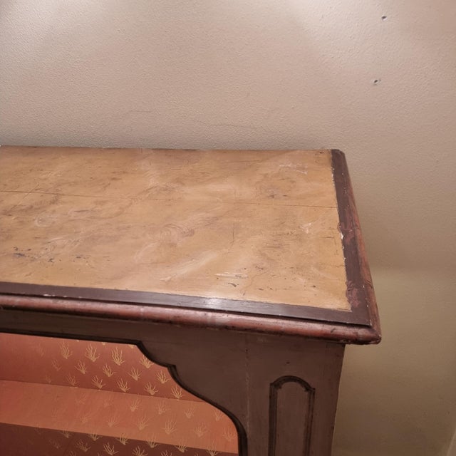 Piedmontese Display Cabinet in Ivory with Silver Mecca Frame, 1780 For Sale - Image 10 of 13