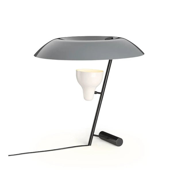 Gino Sarfatti Model #548 Table Lamp in Gray and Burnished Brass For Sale In Los Angeles - Image 6 of 7