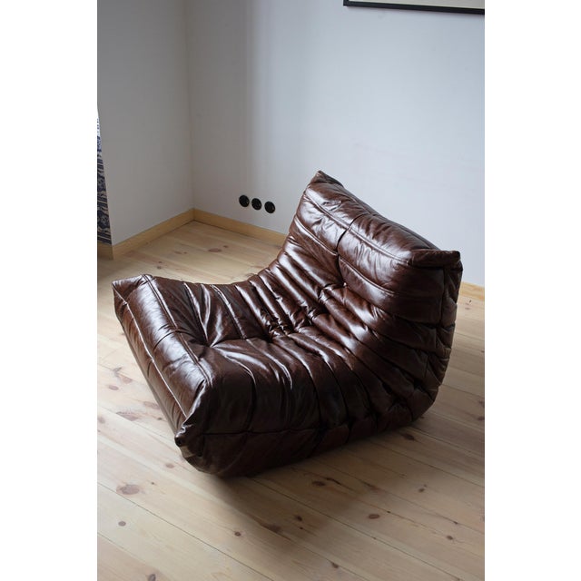 Togo Living Room Set in Dark Brown Shiny Leather by Michel Ducaroy for Ligne Roset, Set of 5 For Sale - Image 12 of 17
