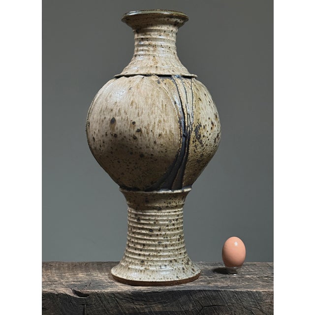 Vintage Monumental Modernist Sculptural Shino Glazed Ceramic Pedestal Vessel, Signed For Sale - Image 4 of 10