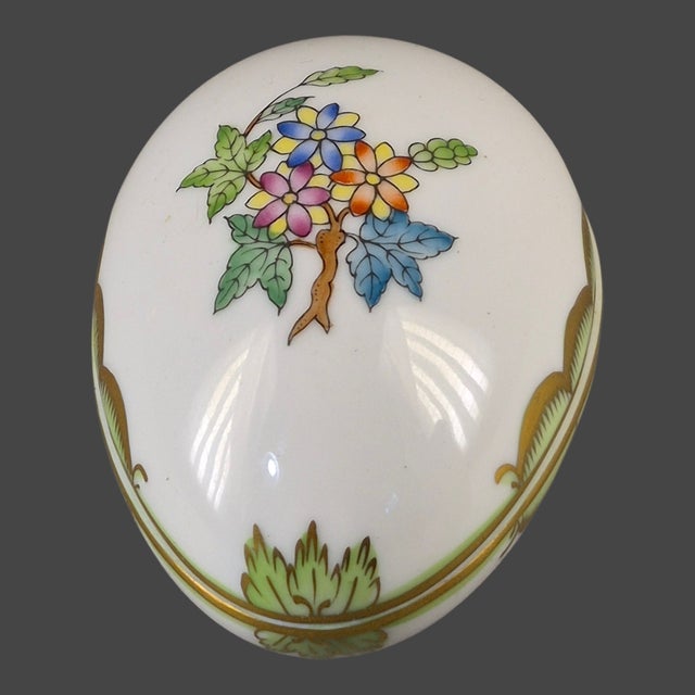Late 20th Century Herend Queen Victoria Pattern Fine Porcelain Hand Painted Floral Egg Trinket Box For Sale - Image 5 of 9