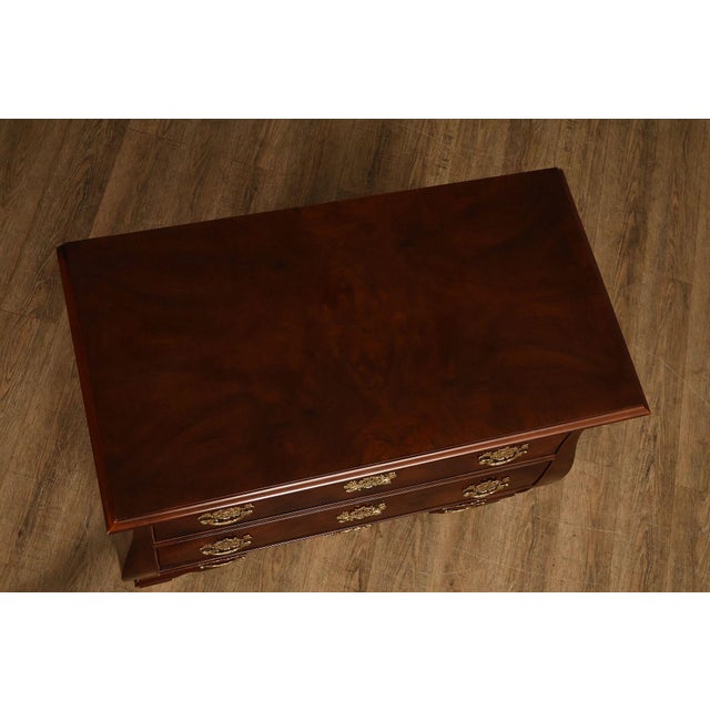 Henredon Chinese Chippendale Style Pair of Mahogany Bombe Chests For Sale - Image 9 of 18