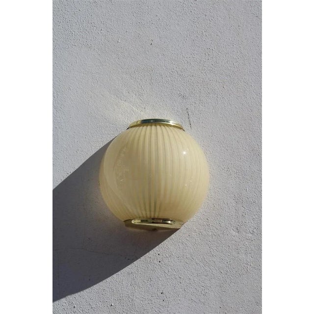 Gold Murano Glass and Brass Wall Lamp, Italy, 1970 For Sale - Image 8 of 8