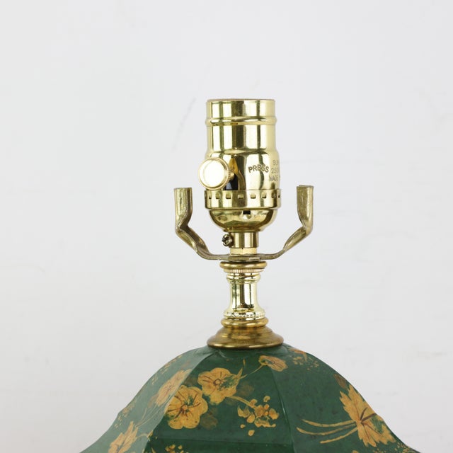 Green Vintage Green and Gold Hand Painted Tole Scalloped Hexagon Table Lamp Chinoiserie Temple Shape Pagoda Scene For Sale - Image 8 of 15