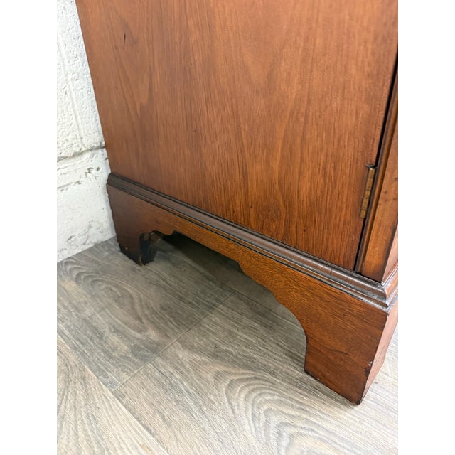 Vintage Georgian Style Mahogany Bookcase Cabinet China Cabinet For Sale - Image 11 of 15