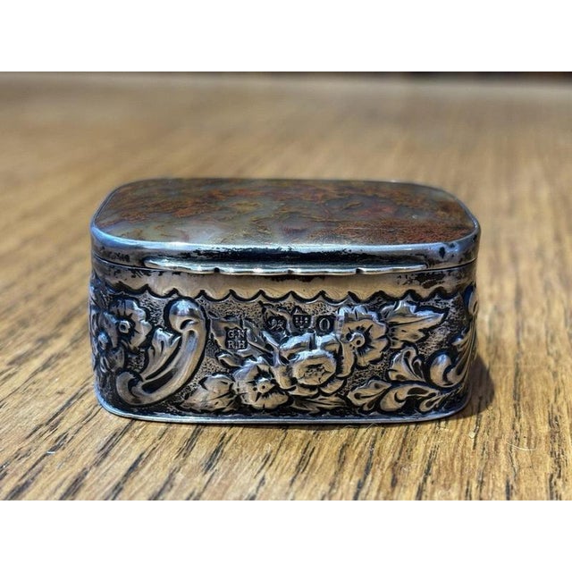 English Silver Table Snuff Box by Ridley & Hayes for Nathan, 1904 For Sale - Image 3 of 9