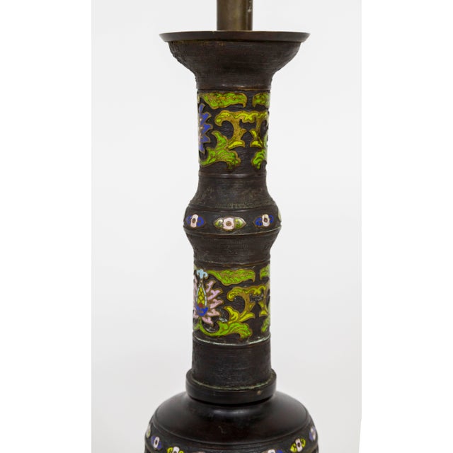 Early 20th Century Tall Black Champleve Enamel Bronze Lamp With Polychrome Flower Design For Sale - Image 5 of 11