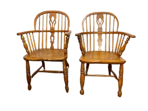 Pair of Antique 19th Century English Country Yew Wood and Elmwood Windsor Bow-Back Armchairs