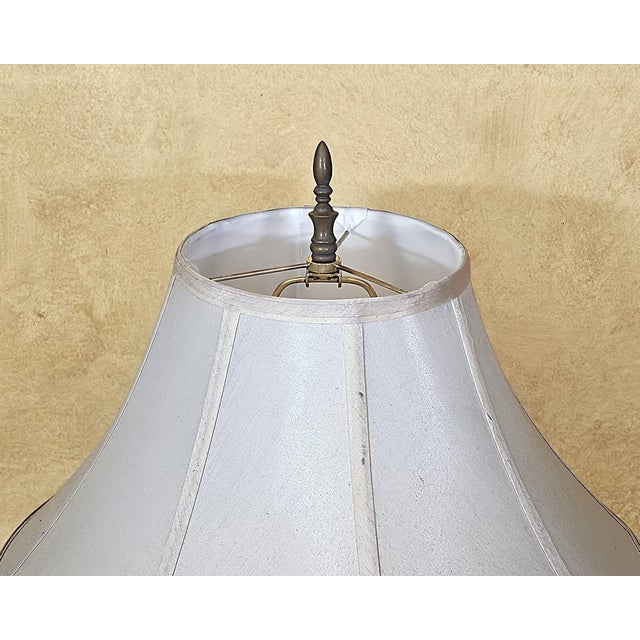 Vintage Cream Ceramic Urn Table Lamp With Brass Accents & Shade - Hollywood Regency For Sale In Washington DC - Image 6 of 18