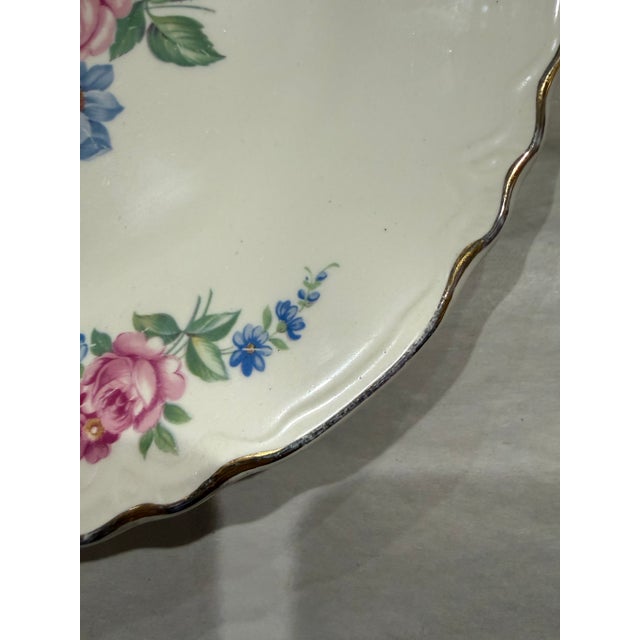 Vintage Scio Pottery “Hazel” Pattern, Floral Dinner Plate From the 1940s With a Central Pink Rose Bouquet and Scalloped Gold Trim Edge. For Sale - Image 4 of 6