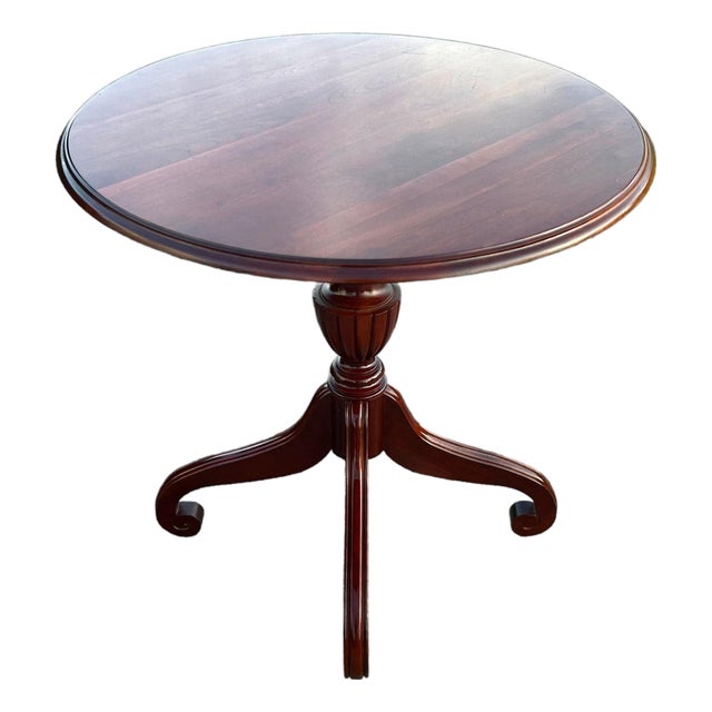 Vtg. Ethan Allen Georgian Style Pedestal End/Side/Center Table For Sale