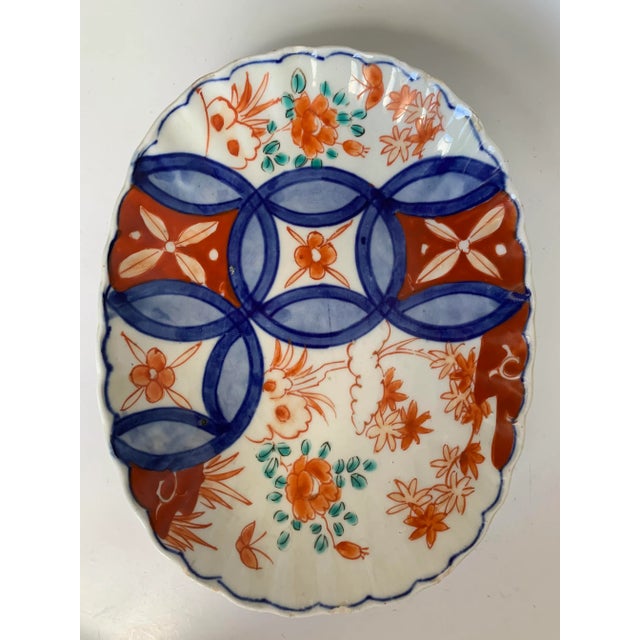 Japanese Antique Mid 19th Early Meiji Period Japanese Imari Oval Dish Charger Scalloped Rim For Sale - Image 3 of 13