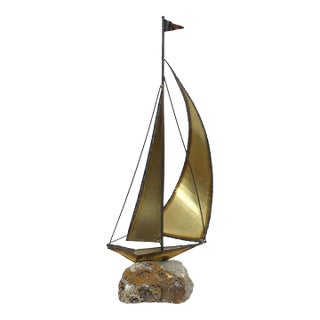Vintage Mid-Century Modern Brass Sailboat Sculpture on Natural Stone Base For Sale